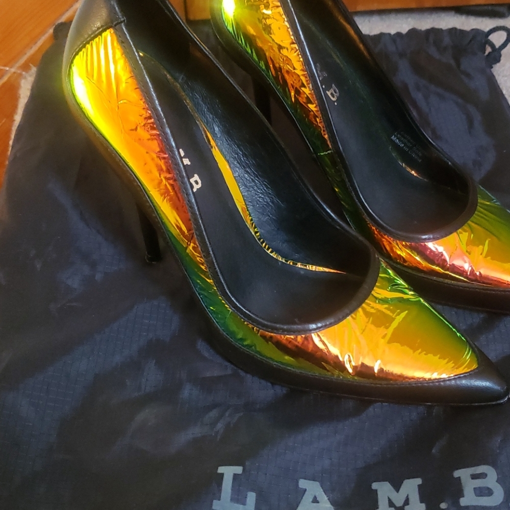 Stilettos - Picture 3 of 5